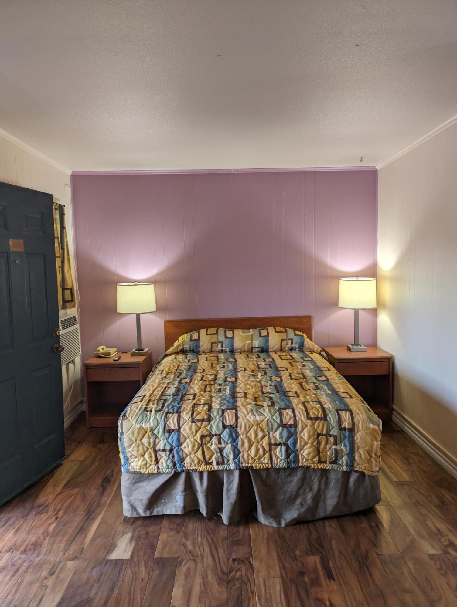 Economy Inn Kingsville Eksteriør billede