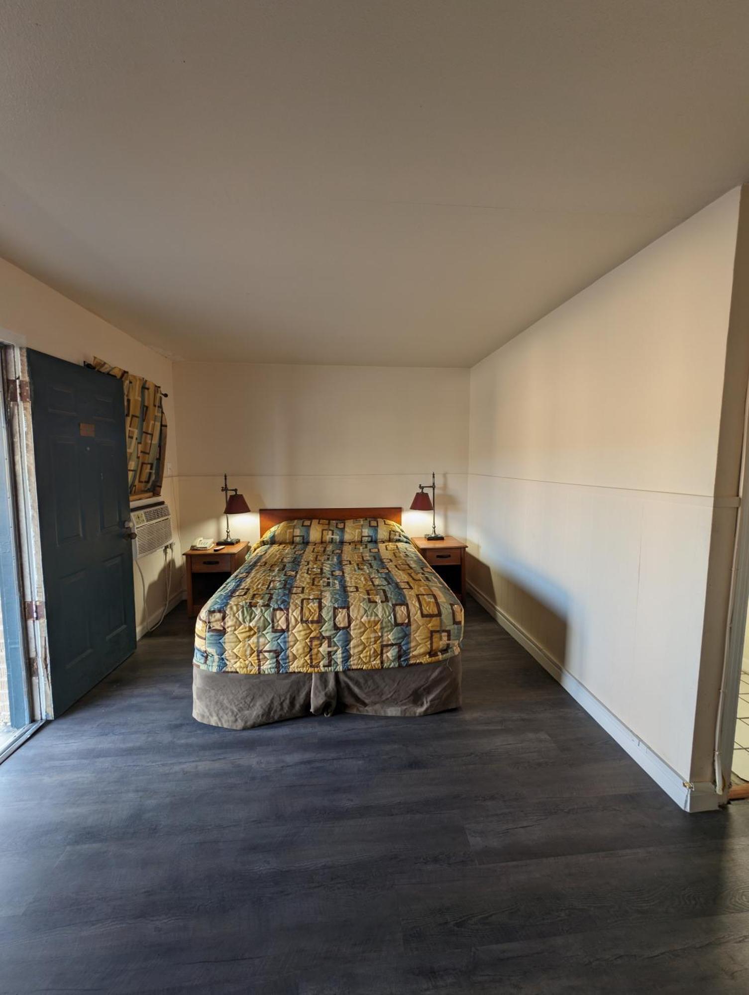 Economy Inn Kingsville Eksteriør billede