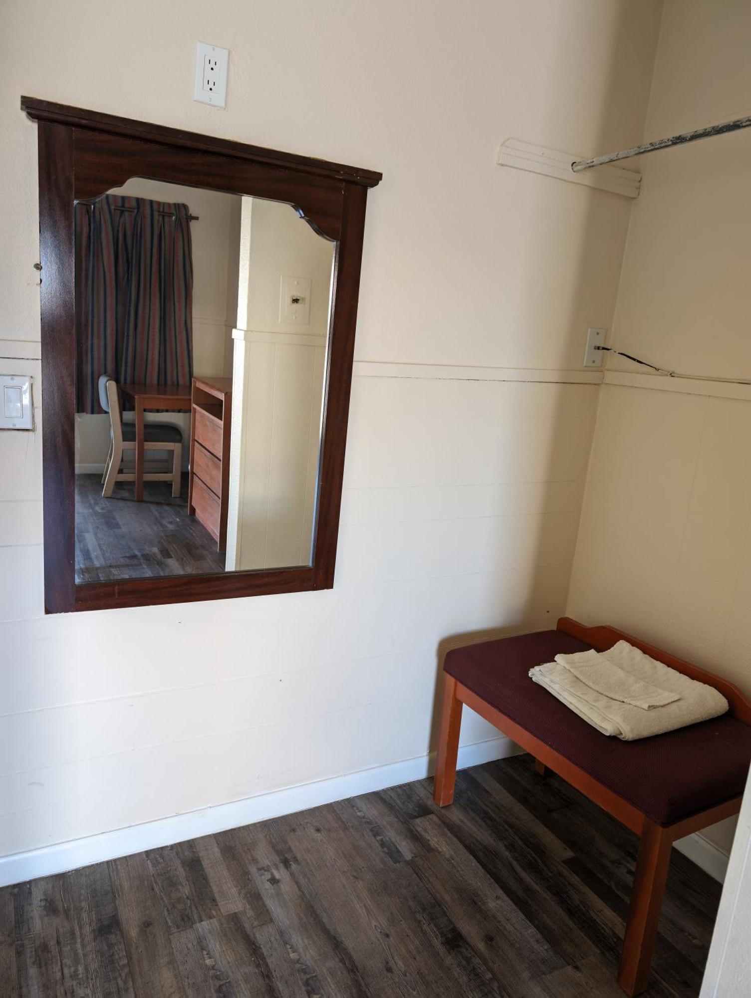 Economy Inn Kingsville Eksteriør billede
